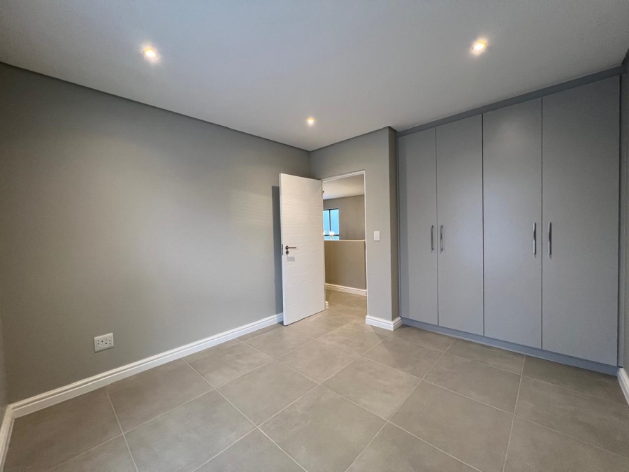 4 Bedroom Property for Sale in Croydon Gardens Estate Western Cape